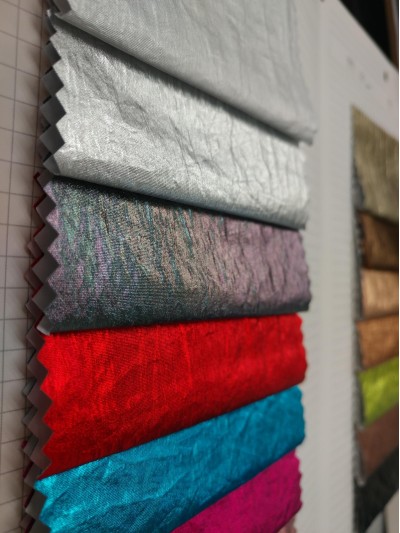 GZ-MIFA  8949# 閃光 超亮光 金銀色 表演服 啦啦隊布 側面照